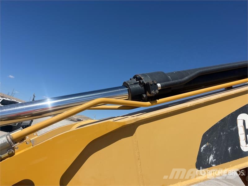 CAT 336 EL Tracked Excavator Bagri goseničarji