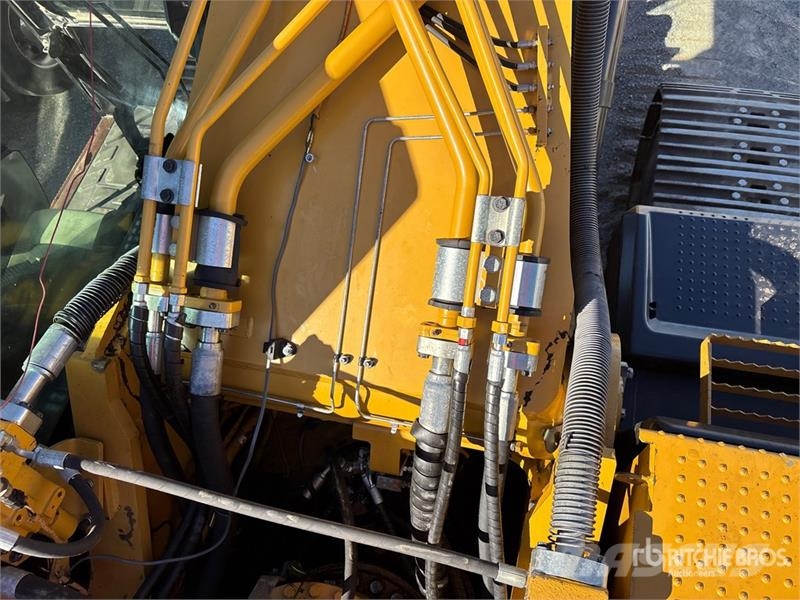 CAT 336E L Tracked Excavator Bagri goseničarji