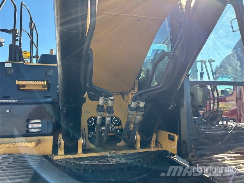 CAT 336E L Tracked Excavator Bagri goseničarji