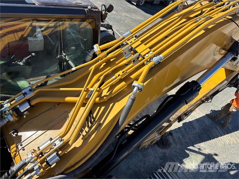 CAT 336E L Tracked Excavator Bagri goseničarji