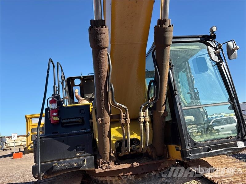 CAT 336E L Tracked Excavator Kāpurķēžu ekskavatori