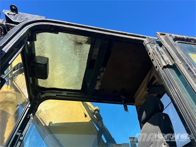 CAT 345B Series II Pásové rýpadlá