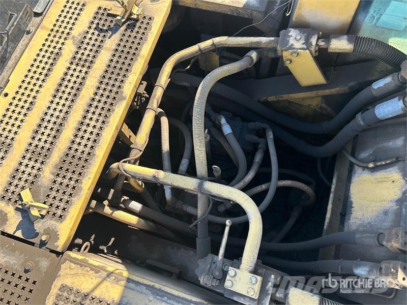 CAT 345B Series II Pásové rýpadlá