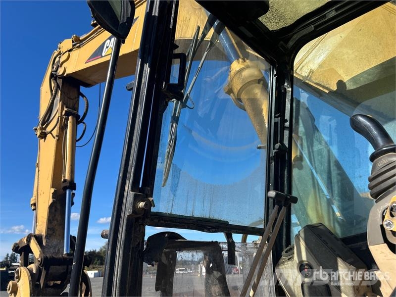 CAT 345B Series II Pásové rýpadlá