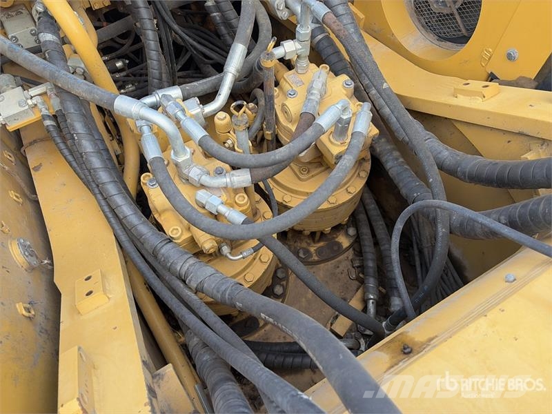 CAT 349E L Tracked Excavator Bagri goseničarji