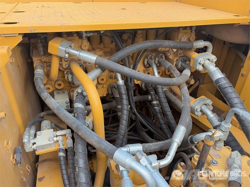 CAT 349E L Tracked Excavator Bagri goseničarji