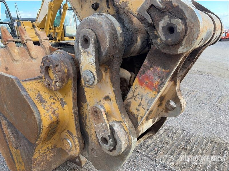 CAT 349E L Tracked Excavator Bagri goseničarji