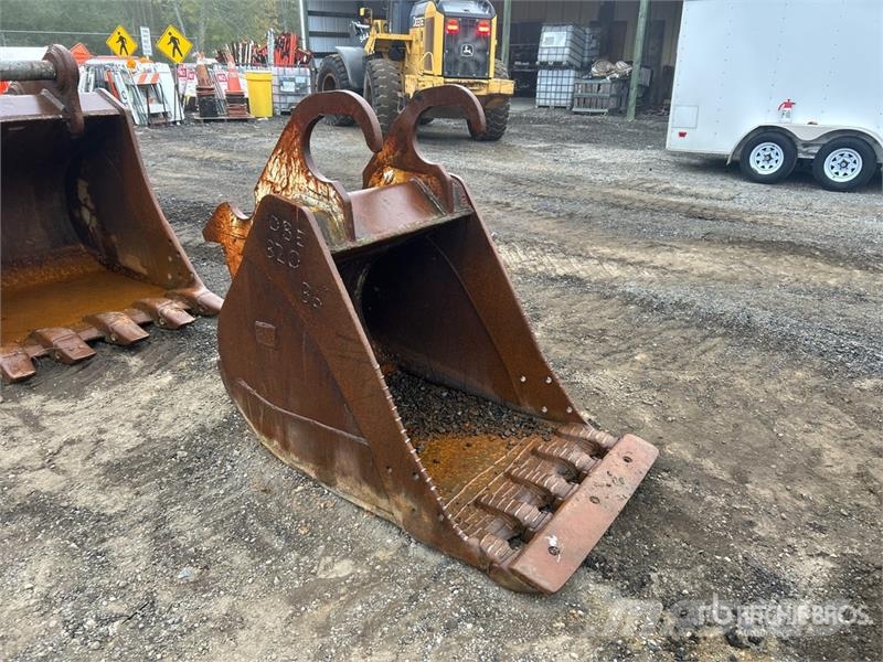 CAT 36 in Q/C Digging Excavator Bucket - Fits Cat 320 挖斗