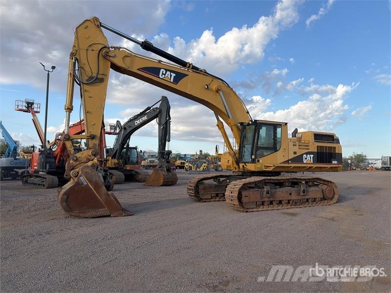 CAT 365B حفارات زحافة