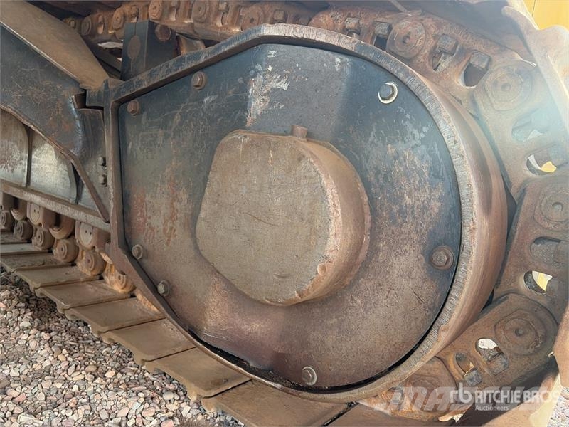 CAT 365B حفارات زحافة