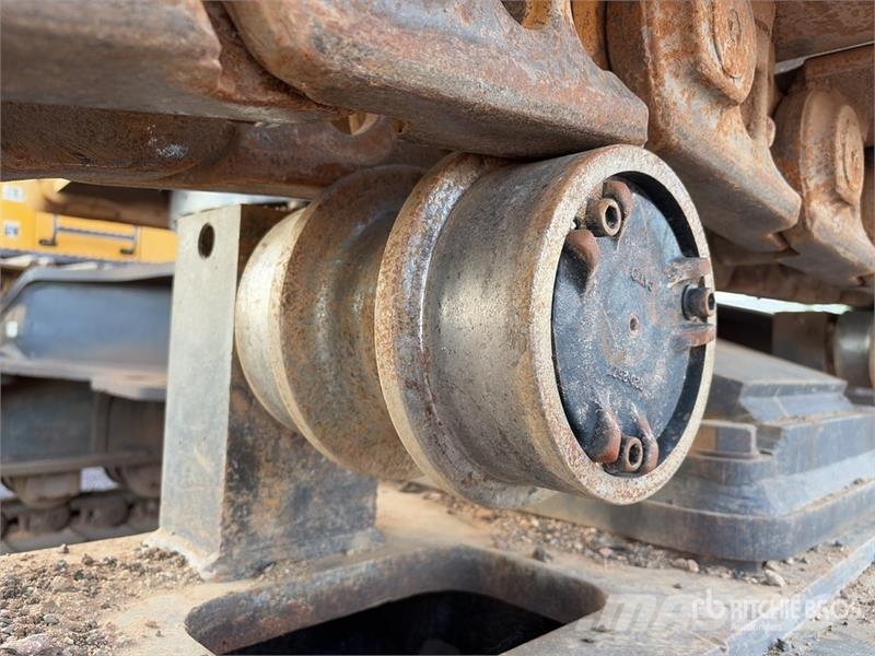CAT 365B حفارات زحافة