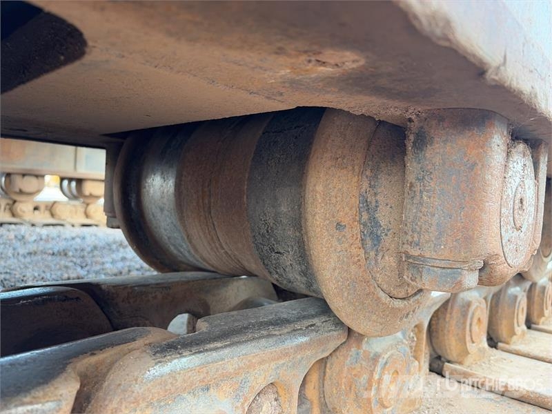 CAT 365B حفارات زحافة
