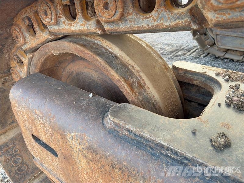 CAT 365B حفارات زحافة