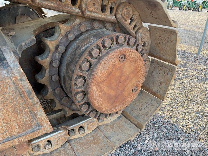 CAT 365B حفارات زحافة