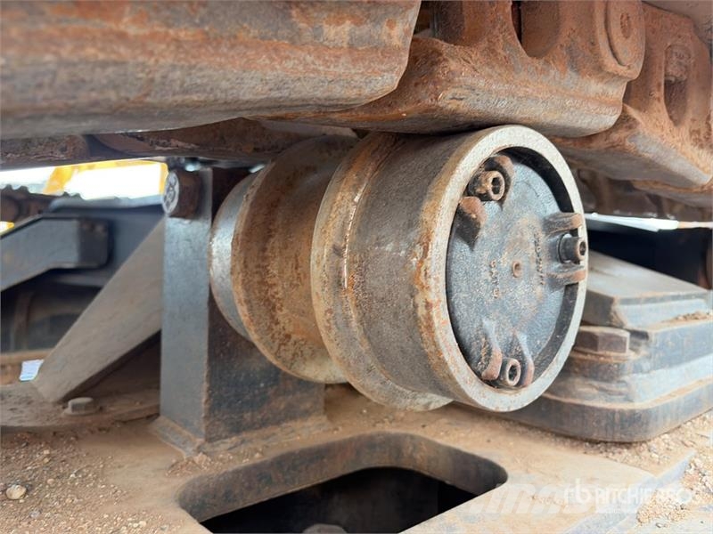 CAT 365B حفارات زحافة