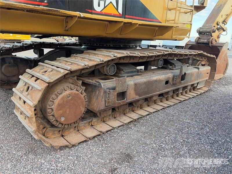 CAT 365B حفارات زحافة