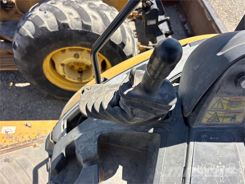 CAT 414E 4x4 Landscape Loader Kolesni nakladalci