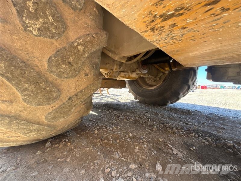 CAT 414E 4x4 Landscape Loader Kolesni nakladalci