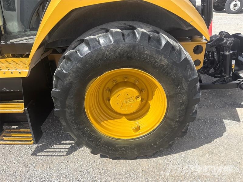 CAT 415 IL 4x4 Landscape Loader 휠로우더