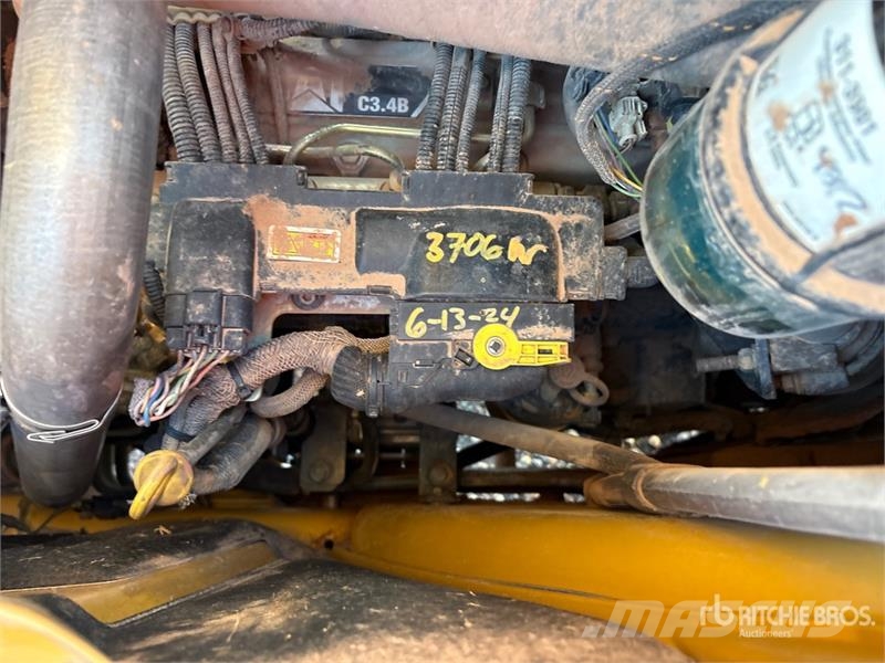 CAT 415F2 4x4 Backhoe Loader (Inoperable) Backhoe