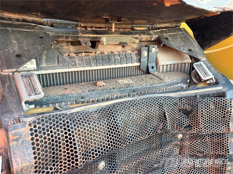 CAT 415F2 4x4 Backhoe Loader (Inoperable) Backhoe