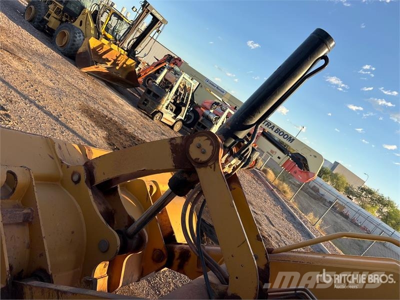 CAT 415F2 4x4 Backhoe Loader (Inoperable) Backhoe