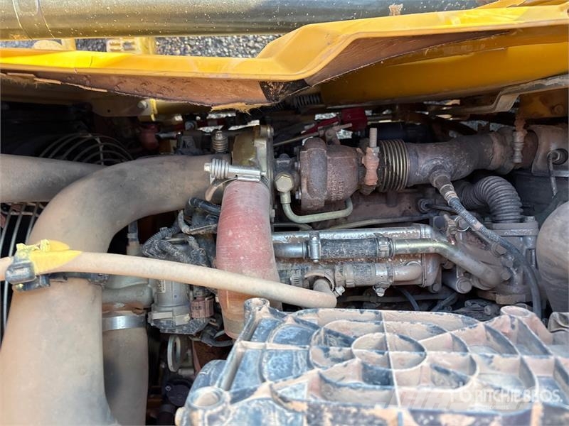 CAT 415F2 4x4 Backhoe Loader (Inoperable) Backhoe