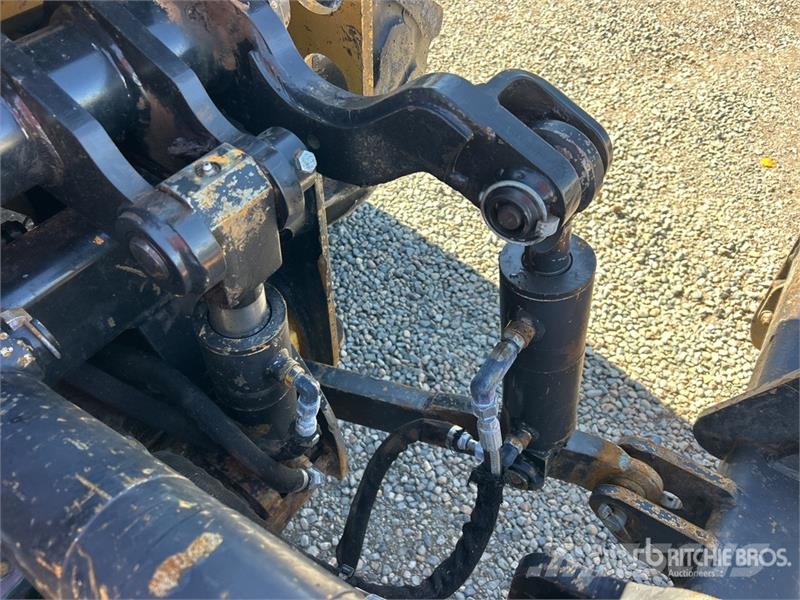 CAT 415F2IL 4x4 Landscape Loader Kolesni nakladalci