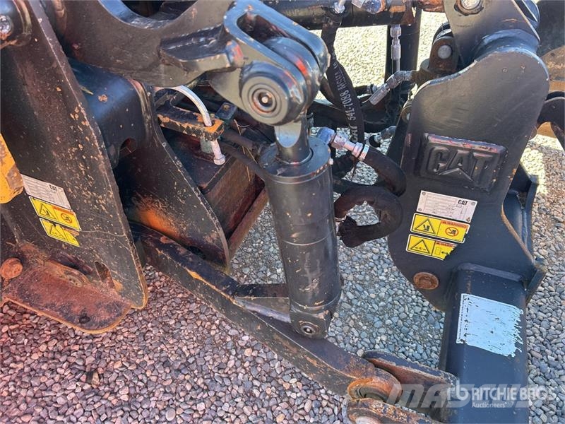 CAT 415F2IL 4x4 Landscape Loader Kolesni nakladalci