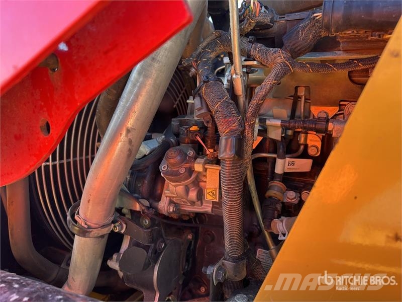 CAT 415F2IL 4x4 Landscape Loader Kolesni nakladalci