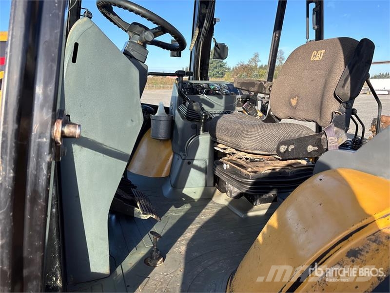 CAT 416C Экскаваторы-погрузчики