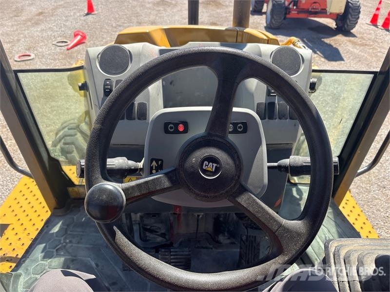 CAT 420 Backhoe