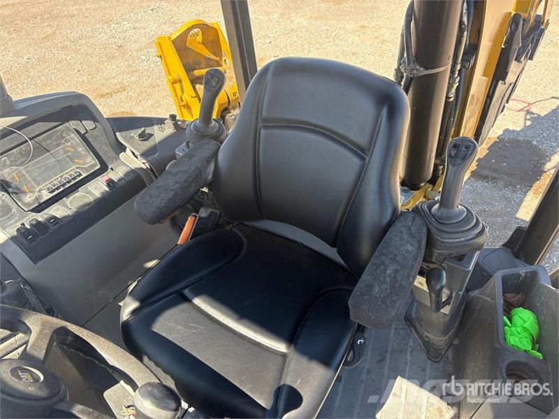 CAT 420 Backhoe