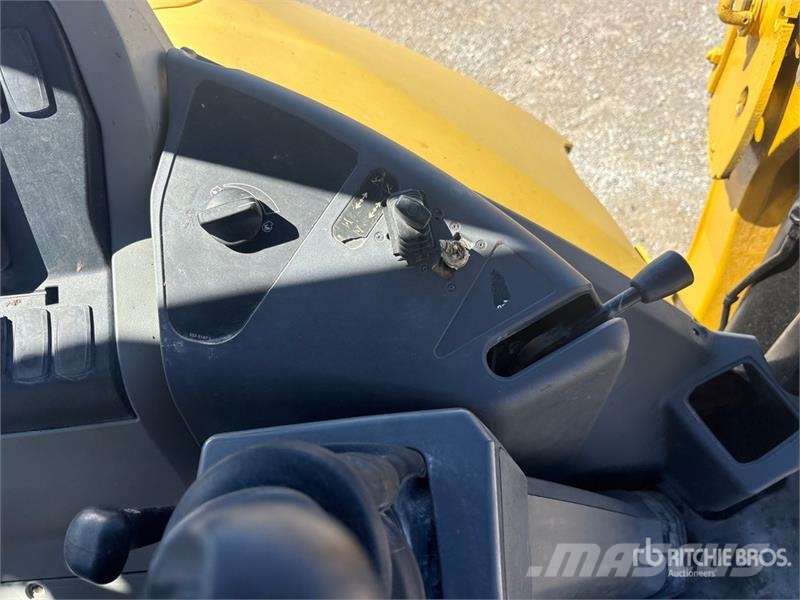 CAT 420 Backhoe