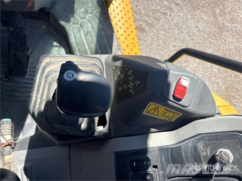 CAT 420 Backhoe