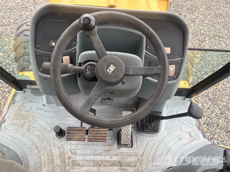 CAT 420D Ekskavatoriniai krautuvai