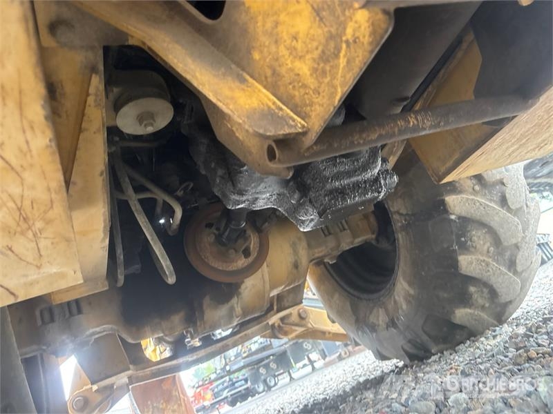 CAT 420D Ekskavatoriniai krautuvai