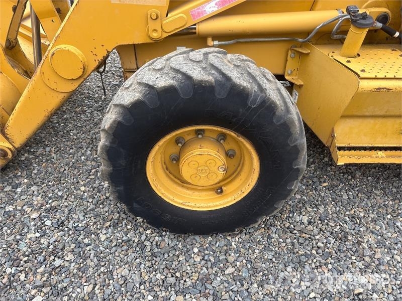 CAT 420D Ekskavatoriniai krautuvai