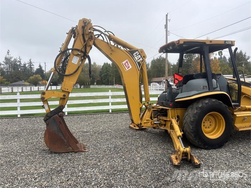 CAT 420D Ekskavatoriniai krautuvai