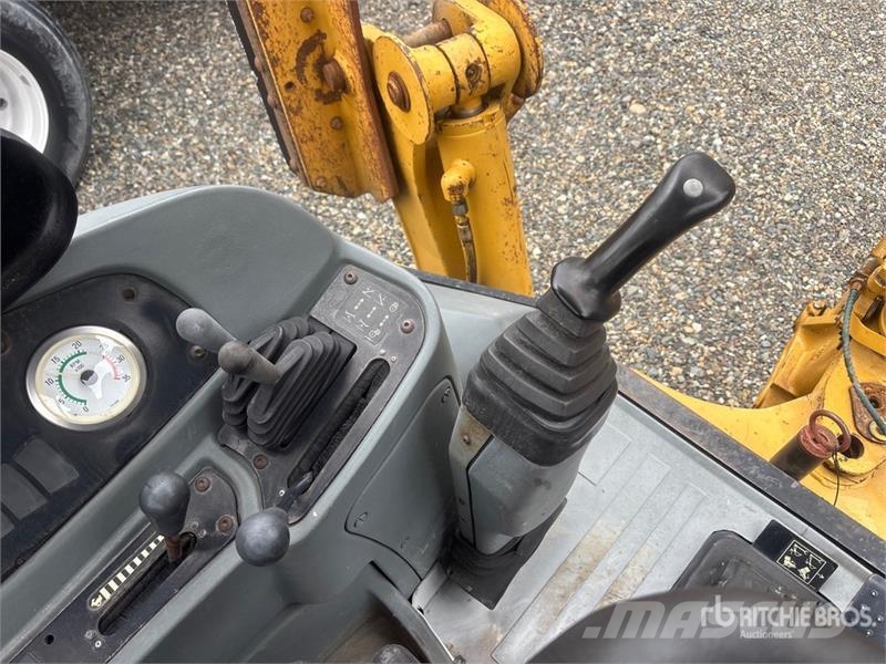 CAT 420D Ekskavatoriniai krautuvai