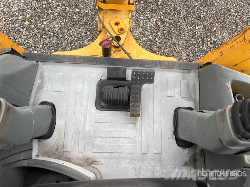CAT 420D Ekskavatoriniai krautuvai