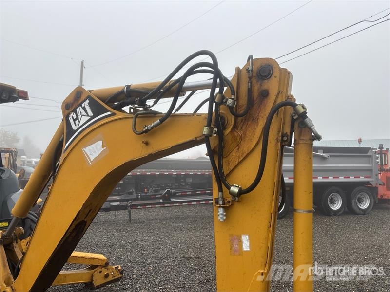 CAT 420D Ekskavatoriniai krautuvai