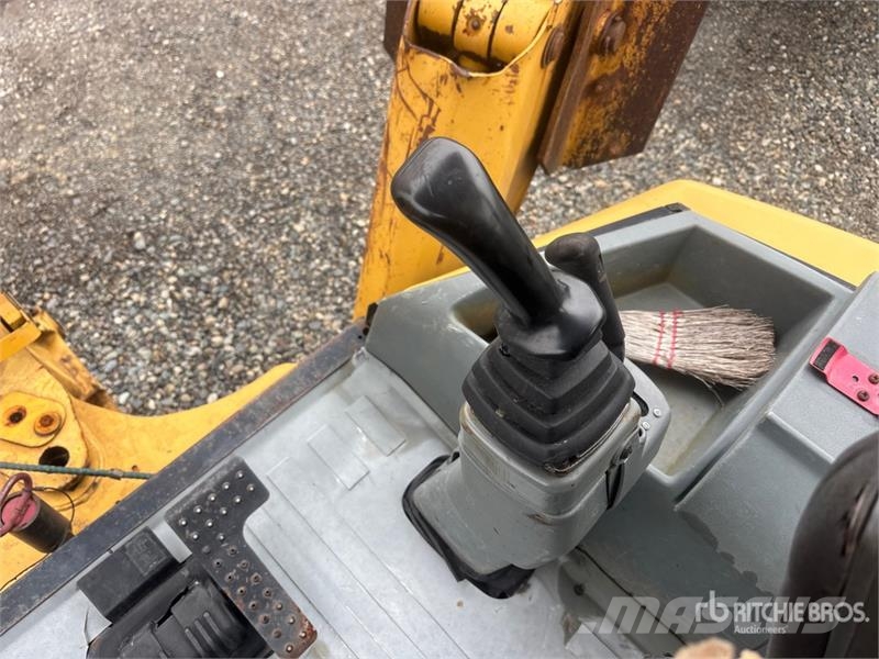 CAT 420D Ekskavatoriniai krautuvai