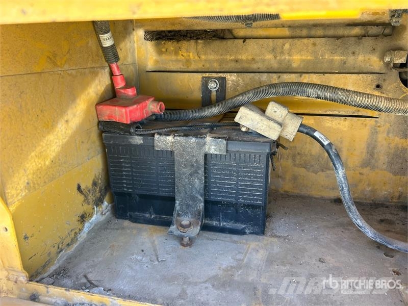CAT 420E Grävlastare