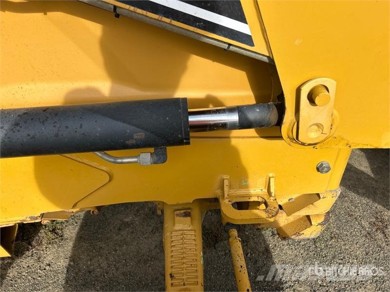 CAT 420E Rovokopači