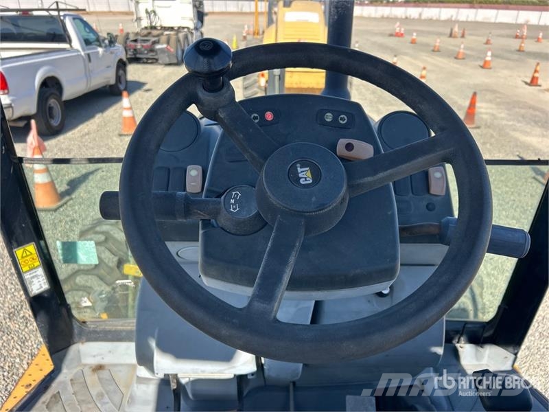 CAT 420E Grävlastare