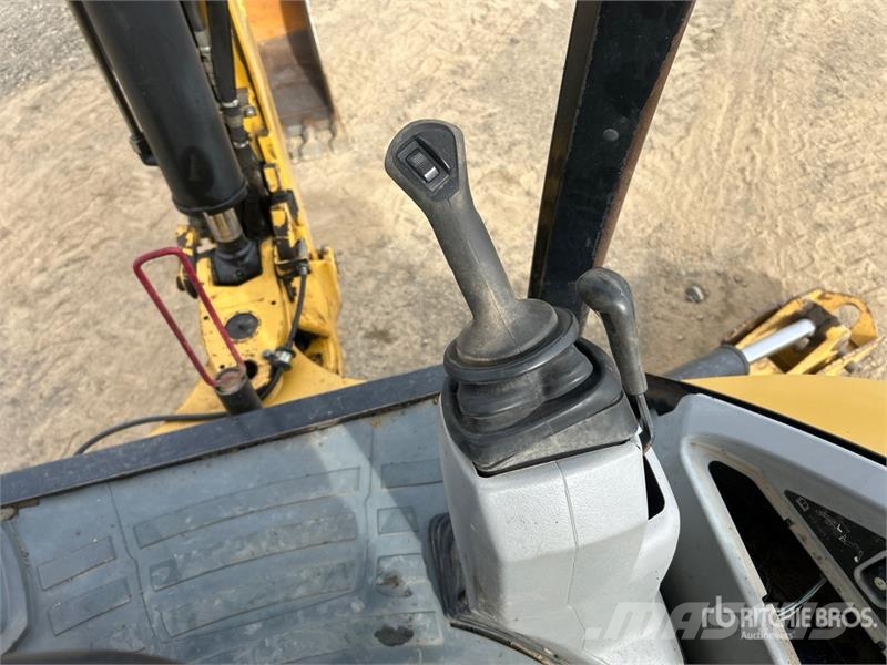 CAT 420E Tractopelle