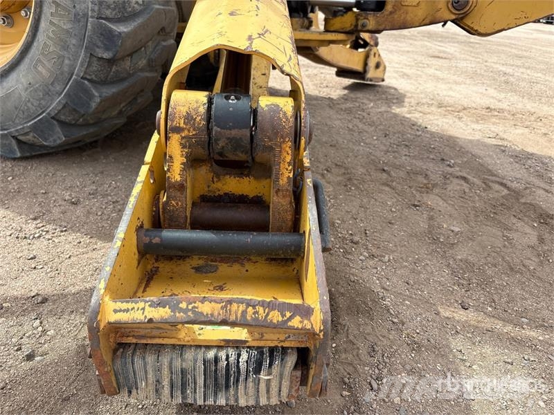 CAT 420E Rovokopači