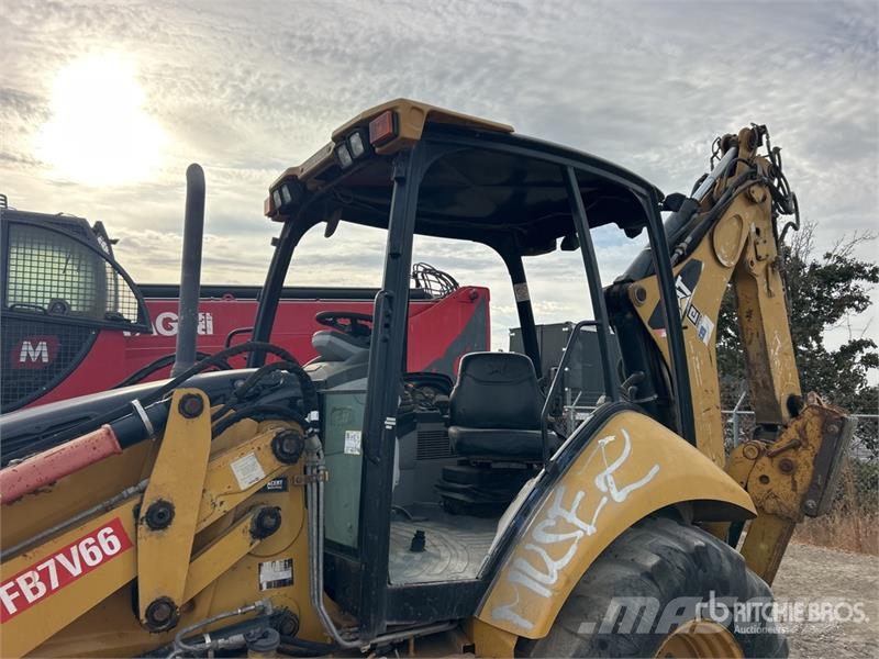CAT 420E لوادر ذات جرافات عكسية