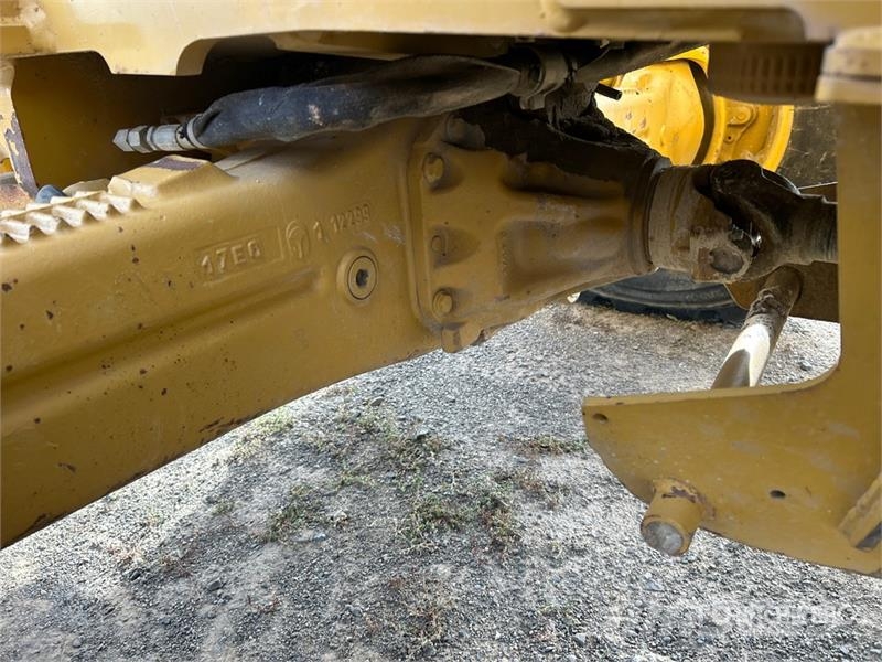 CAT 420E Rovokopači